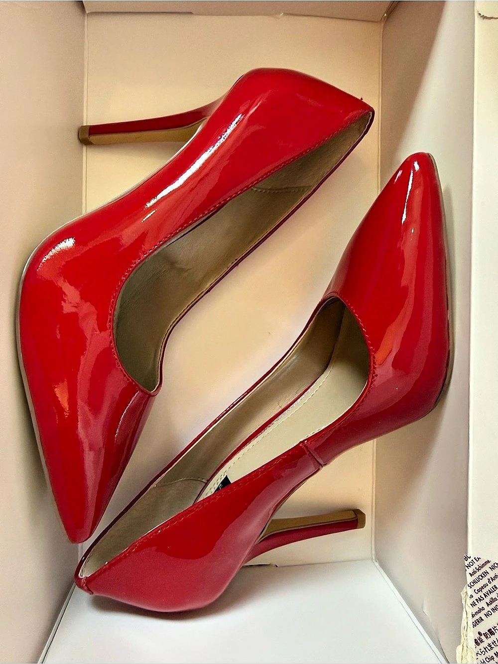 White House Black Market Olivia Roman Red Patent Heels Red US 5.5